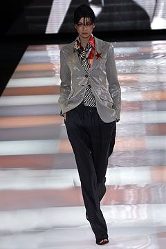Giorgio Armani fashion show for Spring/Summer 2004