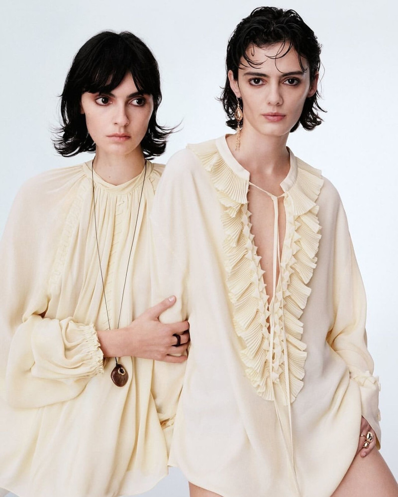 Angelina Kendall featured in  the H&M notes on being advertisement for Spring/Summer 2025
