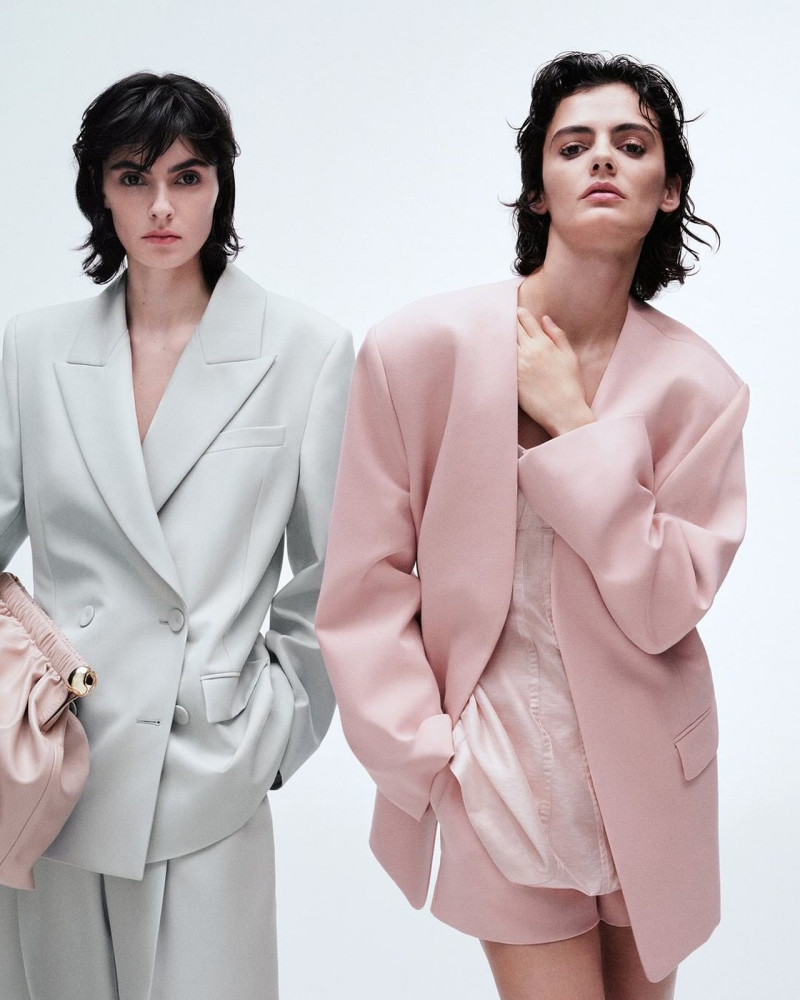Angelina Kendall featured in  the H&M notes on being advertisement for Spring/Summer 2025