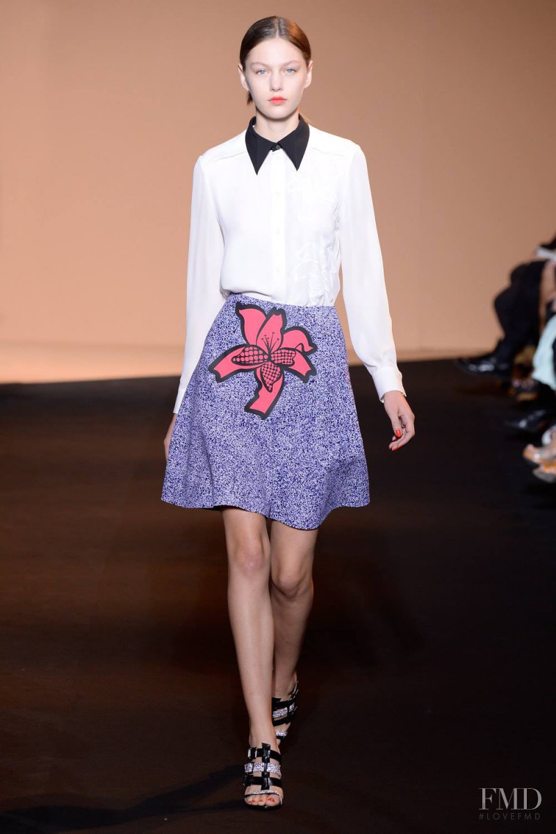 Marta Placzek featured in  the Roland Mouret fashion show for Spring/Summer 2015