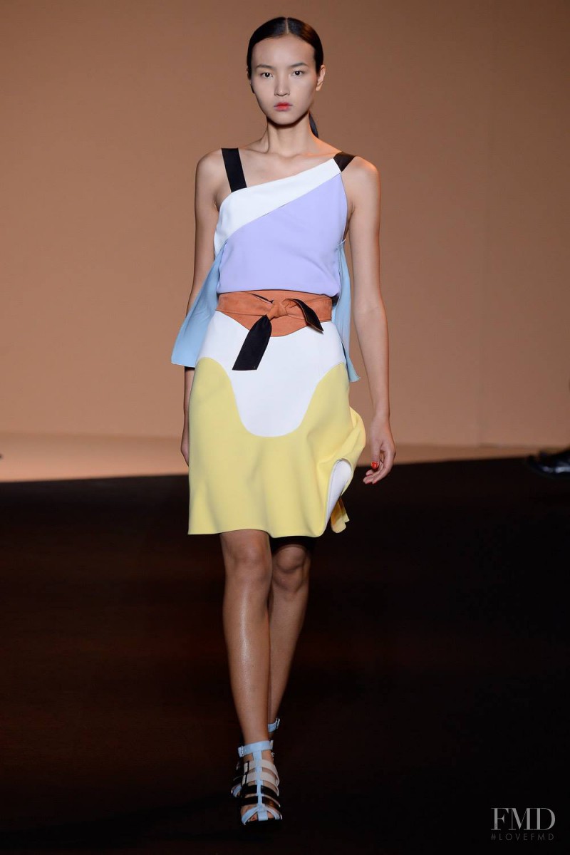 Luping Wang featured in  the Roland Mouret fashion show for Spring/Summer 2015