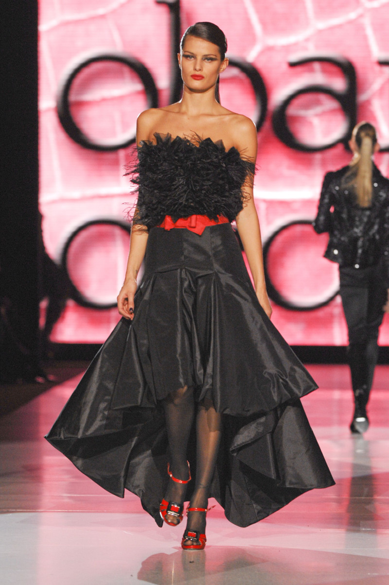 Isabeli Fontana featured in  the roccobarocco fashion show for Autumn/Winter 2008