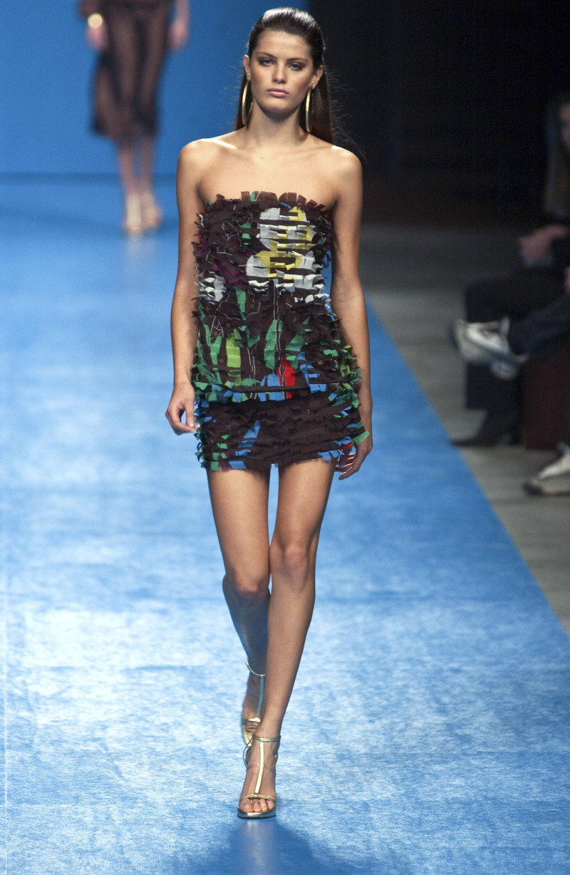 Isabeli Fontana featured in  the Iceberg fashion show for Spring/Summer 2002