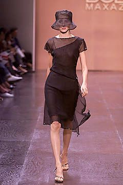 BCBG By Max Azria fashion show for Spring/Summer 2001