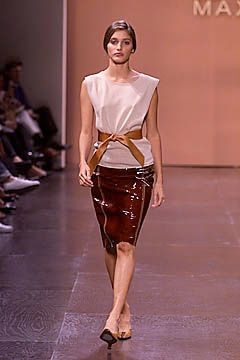 BCBG By Max Azria fashion show for Spring/Summer 2001