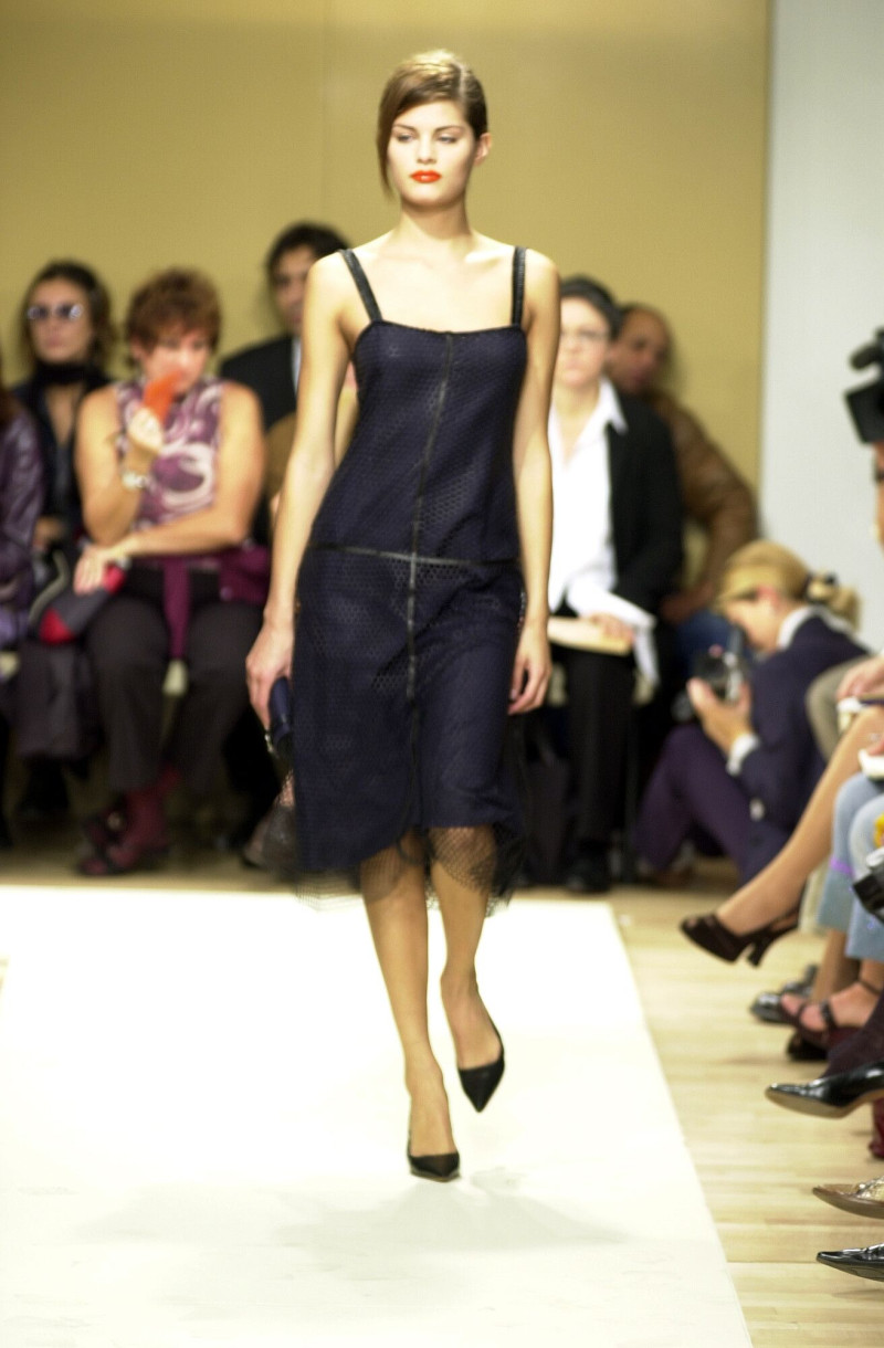 Isabeli Fontana featured in  the Trussardi fashion show for Spring/Summer 2001