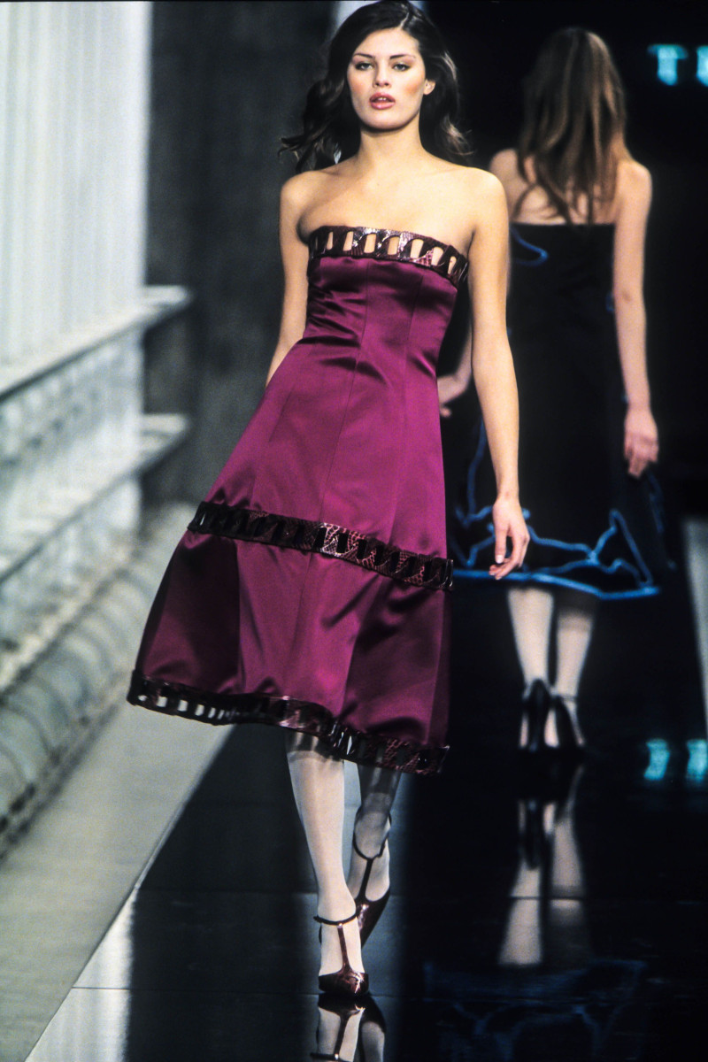Isabeli Fontana featured in  the Trussardi fashion show for Autumn/Winter 2000