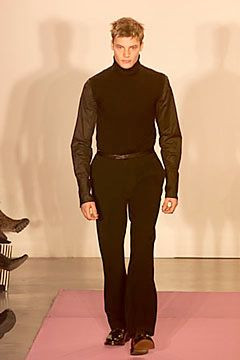 DKNY fashion show for Autumn/Winter 2000