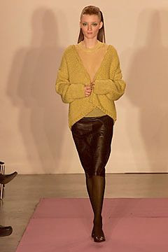 DKNY fashion show for Autumn/Winter 2000