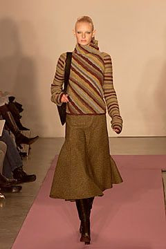 DKNY fashion show for Autumn/Winter 2000