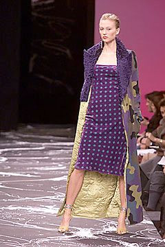 Emanuel Ungaro fashion show for Autumn/Winter 2000