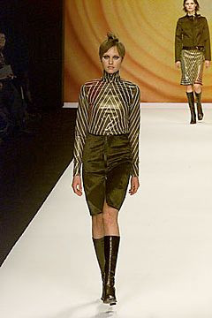 Vivienne Tam fashion show for Autumn/Winter 2000