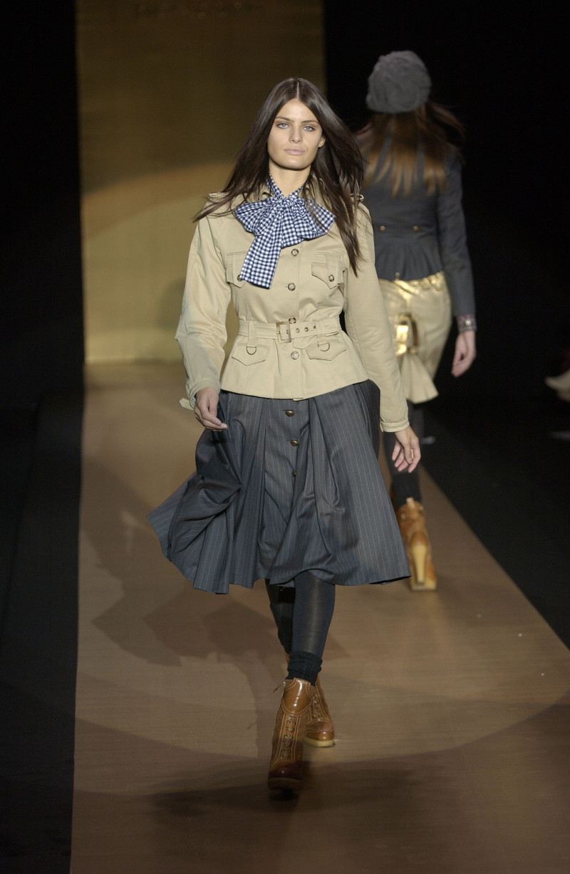 Isabeli Fontana featured in  the Gaetano Navarra fashion show for Autumn/Winter 2006