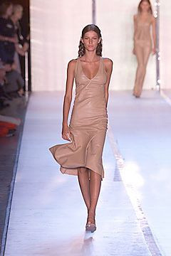 DKNY fashion show for Spring/Summer 2000