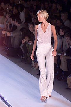 DKNY fashion show for Spring/Summer 2000
