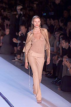 DKNY fashion show for Spring/Summer 2000