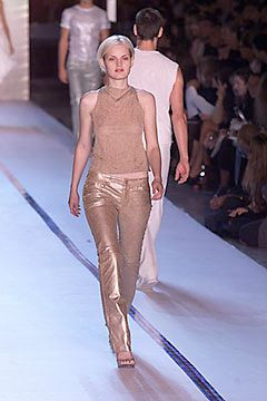 DKNY fashion show for Spring/Summer 2000