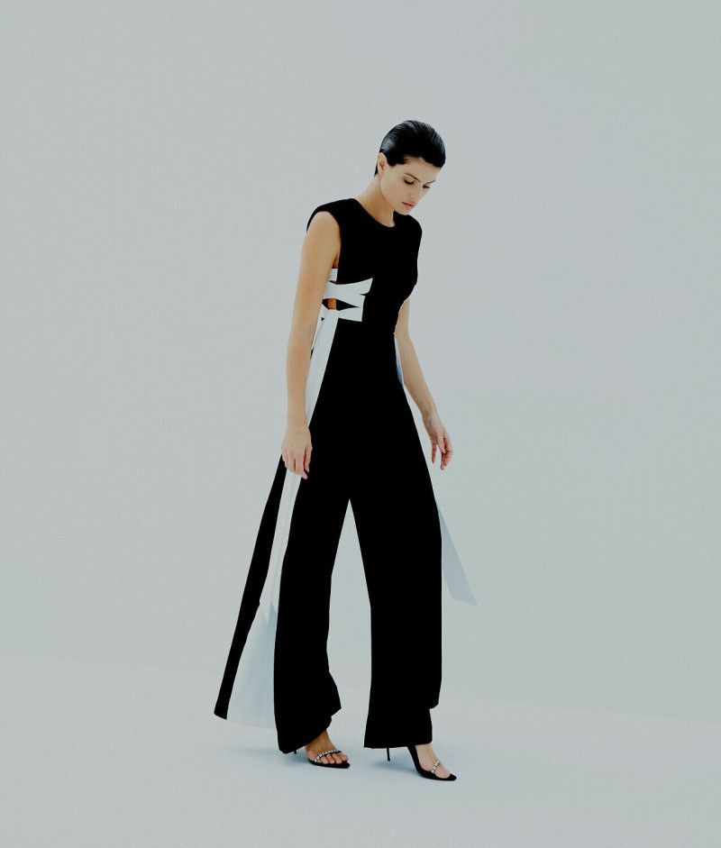 Isabeli Fontana featured in  the Tufi Duek advertisement for Autumn/Winter 2023