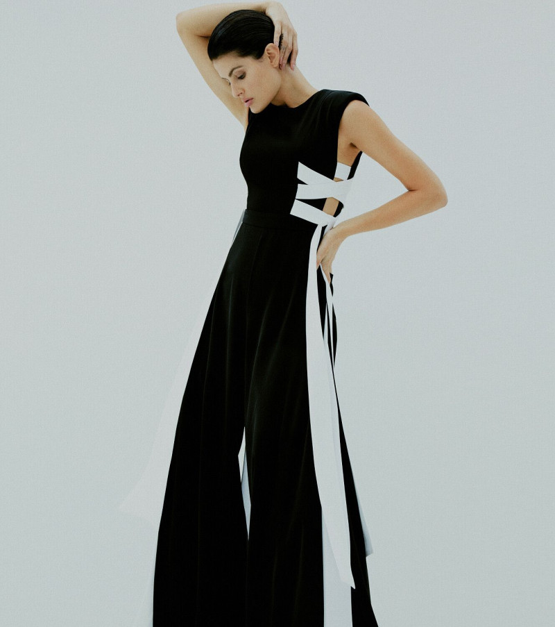 Isabeli Fontana featured in  the Tufi Duek advertisement for Autumn/Winter 2023