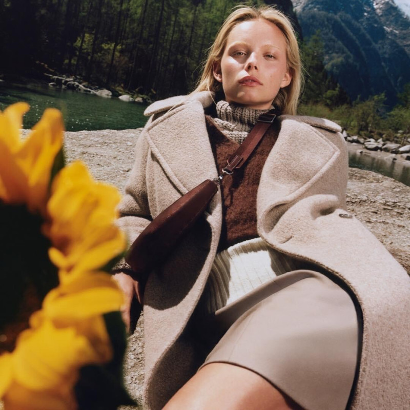 Tara Halliwell featured in  the Marc O‘Polo advertisement for Autumn/Winter 2023