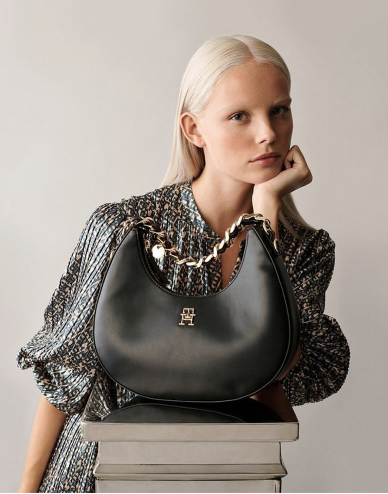 Tara Halliwell featured in  the Tommy Hilfiger advertisement for Holiday 2022