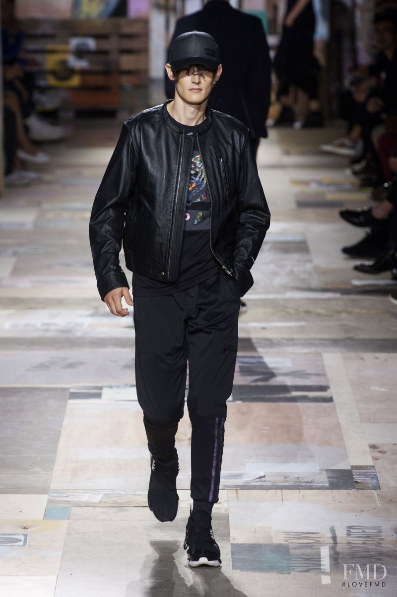 Y-3 fashion show for Spring/Summer 2015