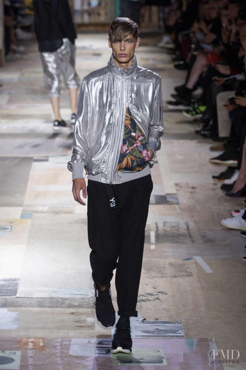 Y-3 fashion show for Spring/Summer 2015