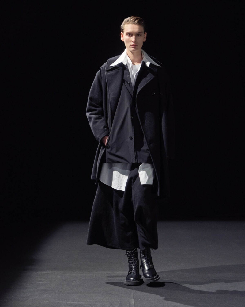 Y\'s by Yohji Yamamoto lookbook for Autumn/Winter 2025