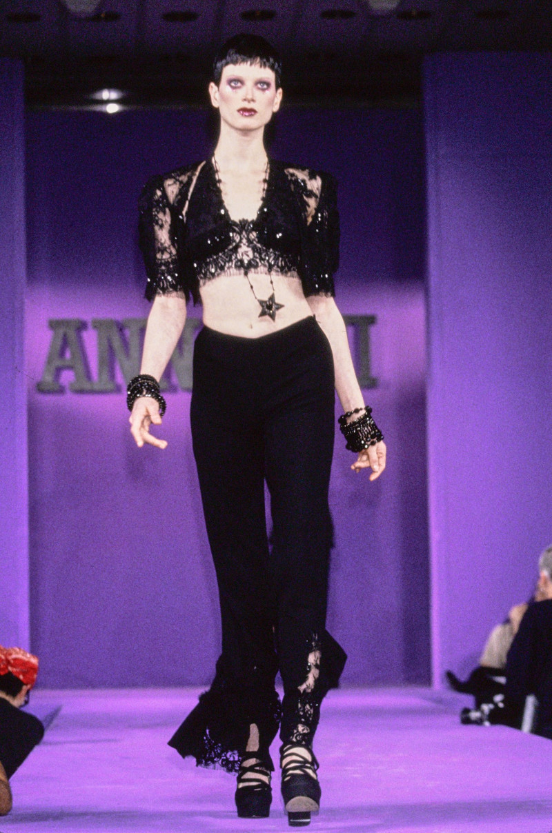 Anna Sui fashion show for Spring/Summer 1993