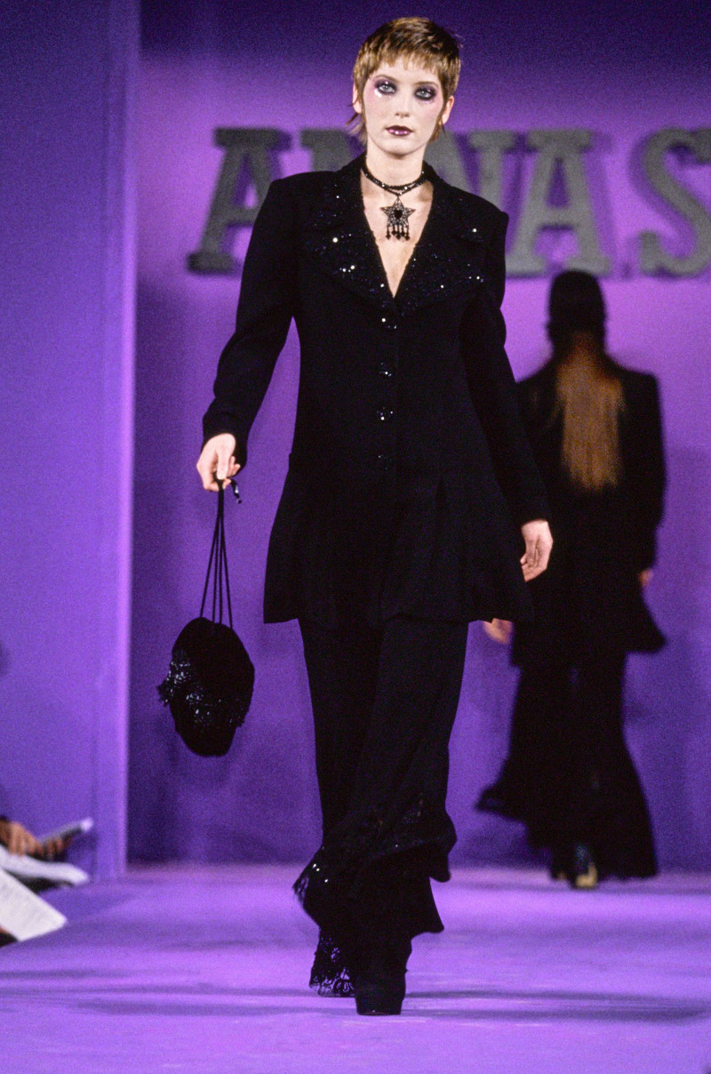 Anna Sui fashion show for Spring/Summer 1993