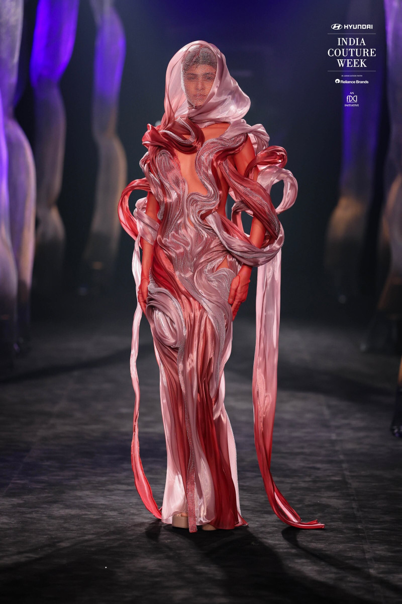 Amit Aggarwal fashion show for Autumn/Winter 2025