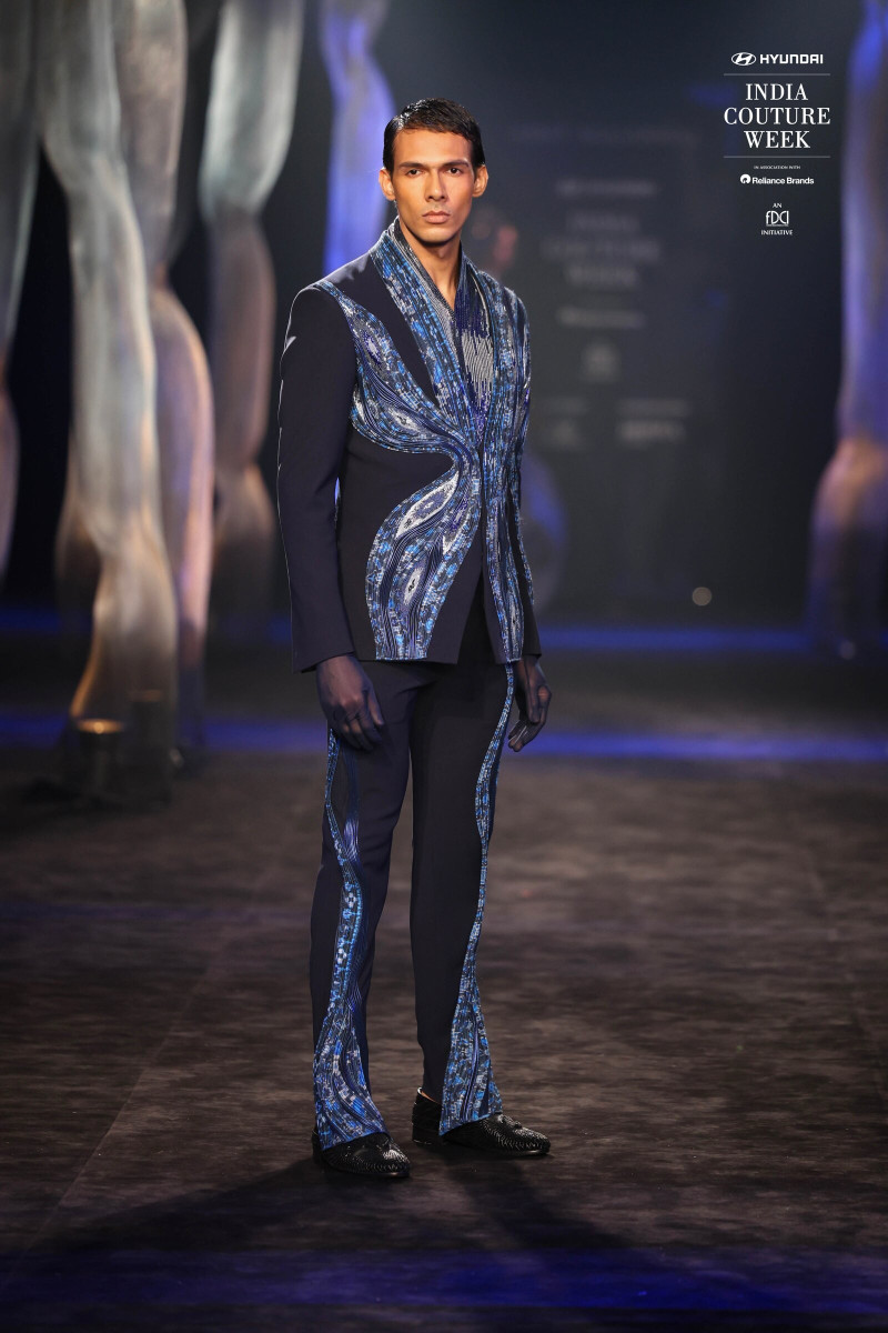 Amit Aggarwal fashion show for Autumn/Winter 2025