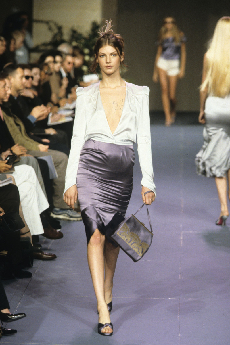 Chloe fashion show for Spring/Summer 1999