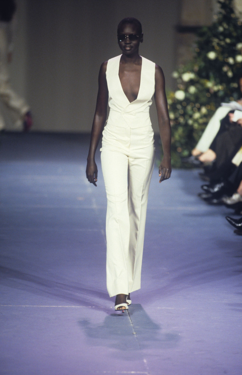 Chloe fashion show for Spring/Summer 1999
