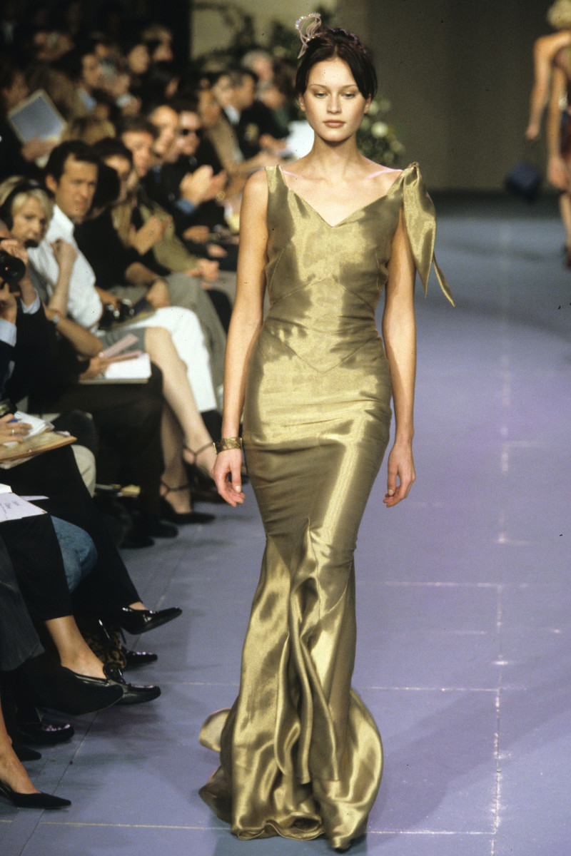 Chloe fashion show for Spring/Summer 1999
