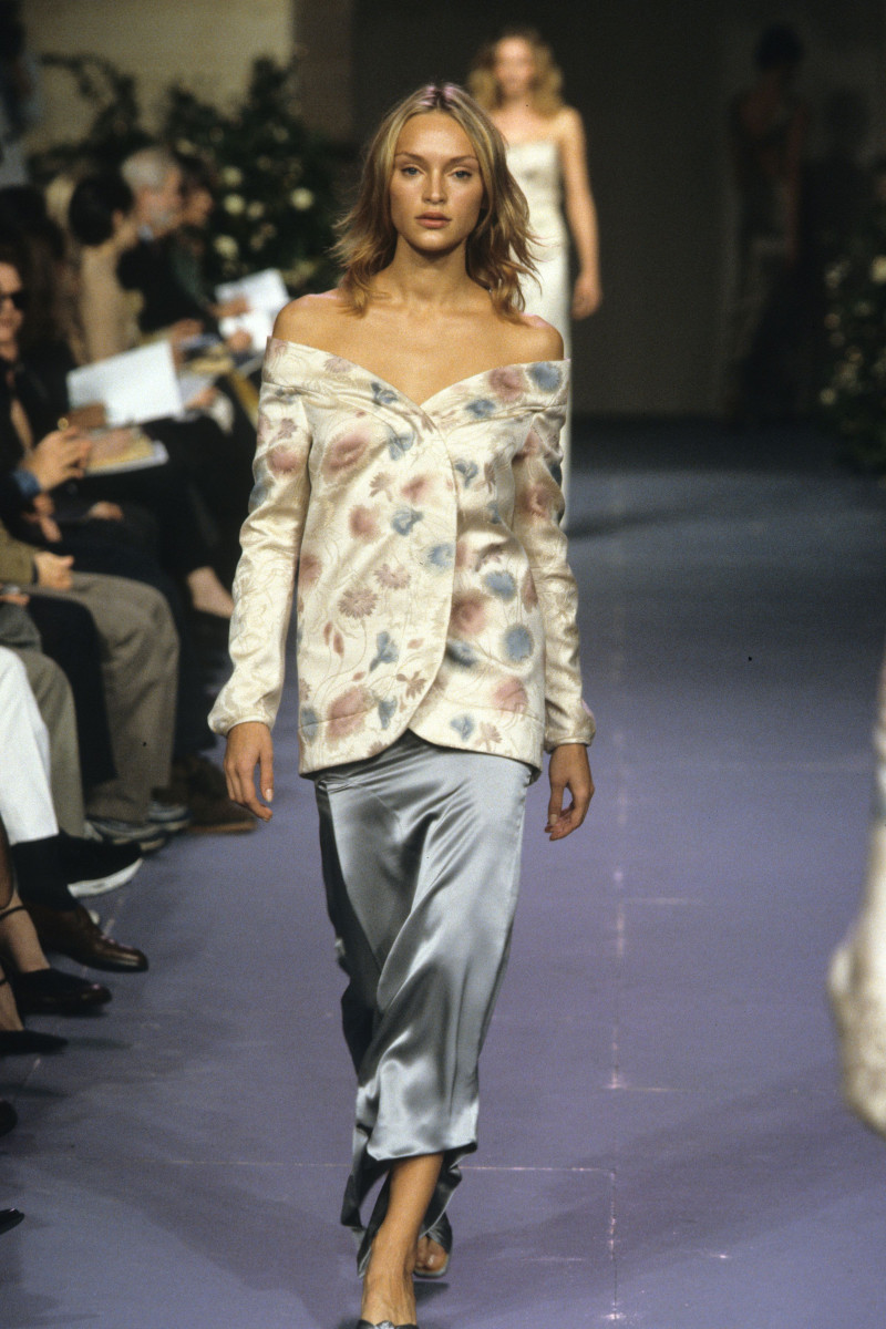 Chloe fashion show for Spring/Summer 1999
