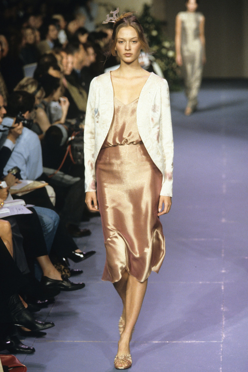 Chloe fashion show for Spring/Summer 1999
