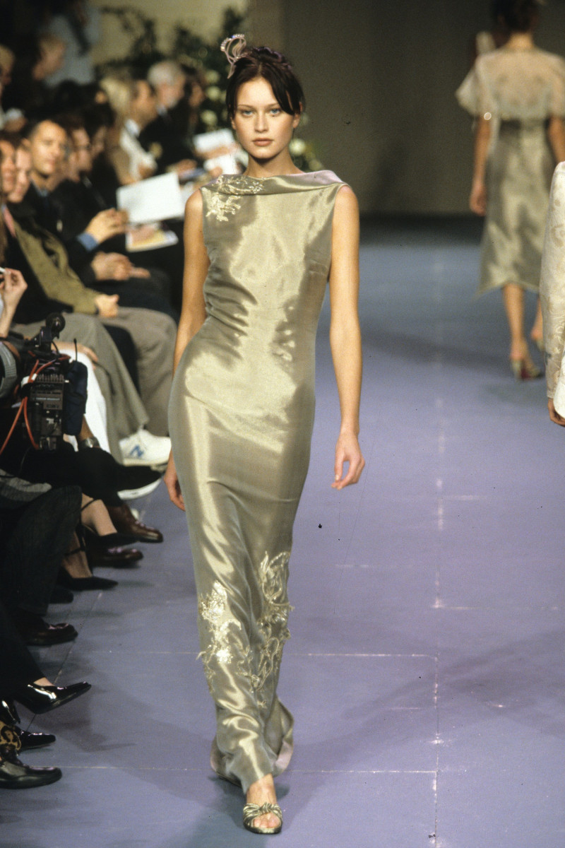 Chloe fashion show for Spring/Summer 1999