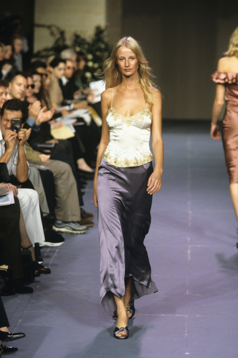 Chloe fashion show for Spring/Summer 1999