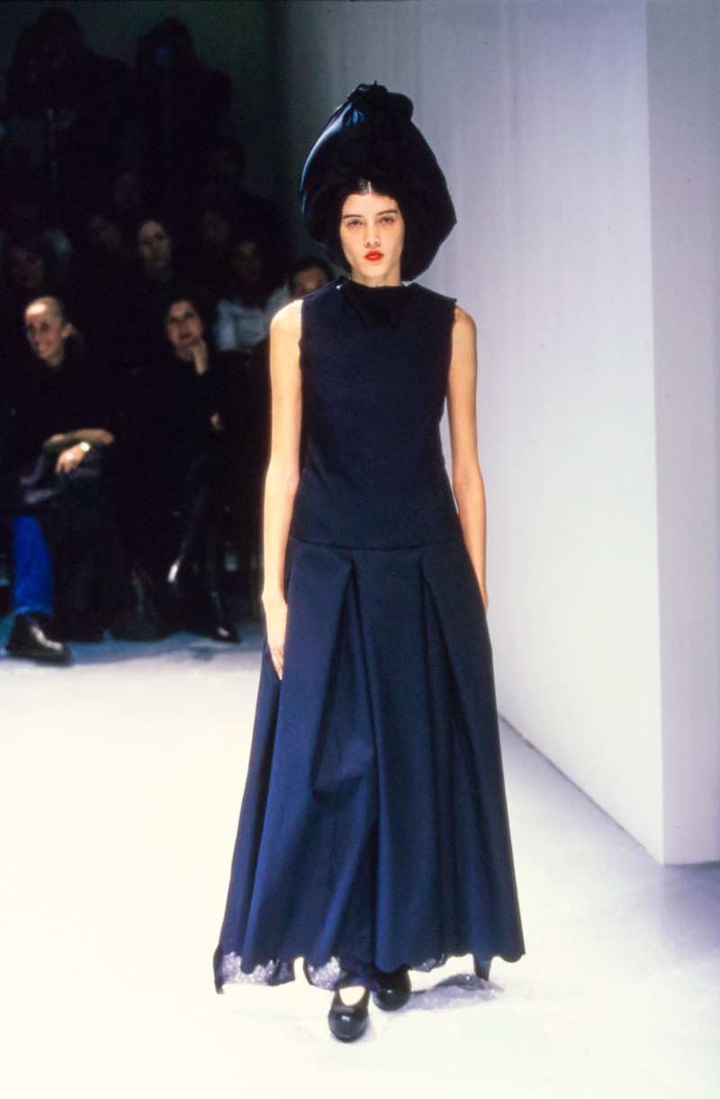Comme Des Garcons fashion show for Spring/Summer 1999