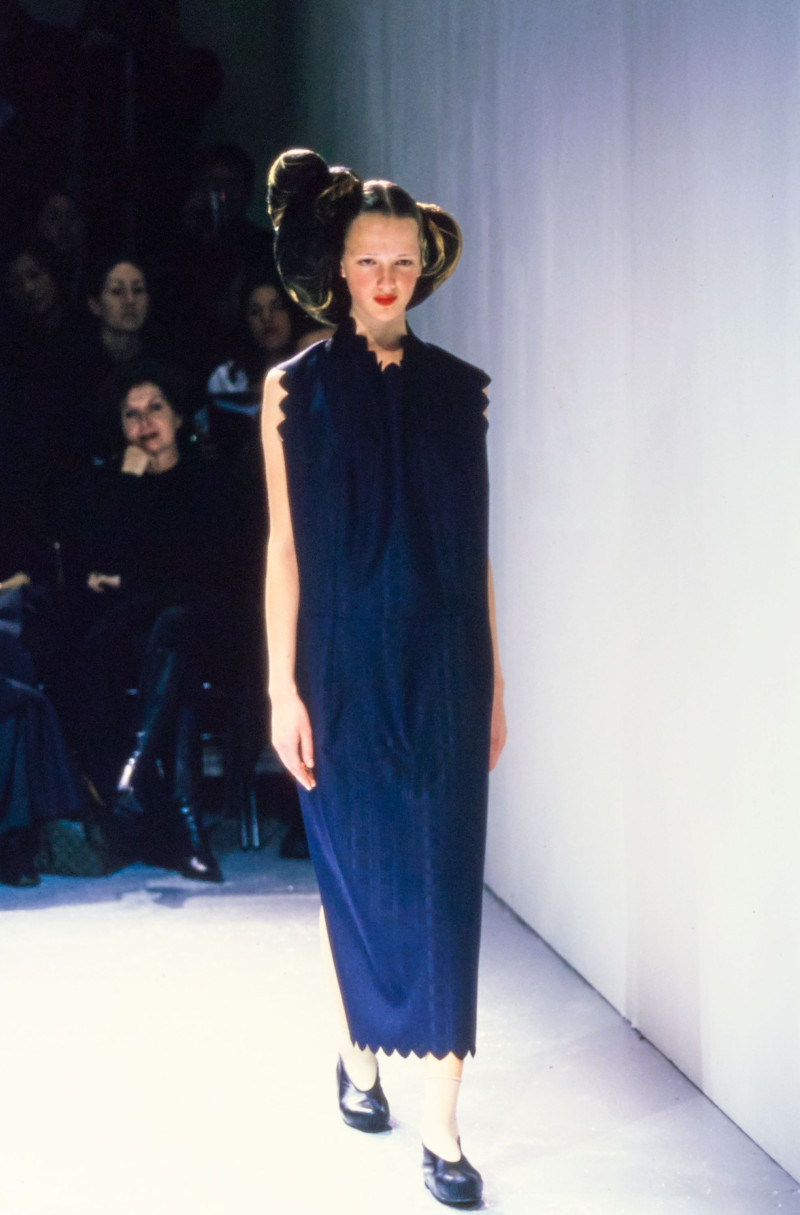 Comme Des Garcons fashion show for Spring/Summer 1999