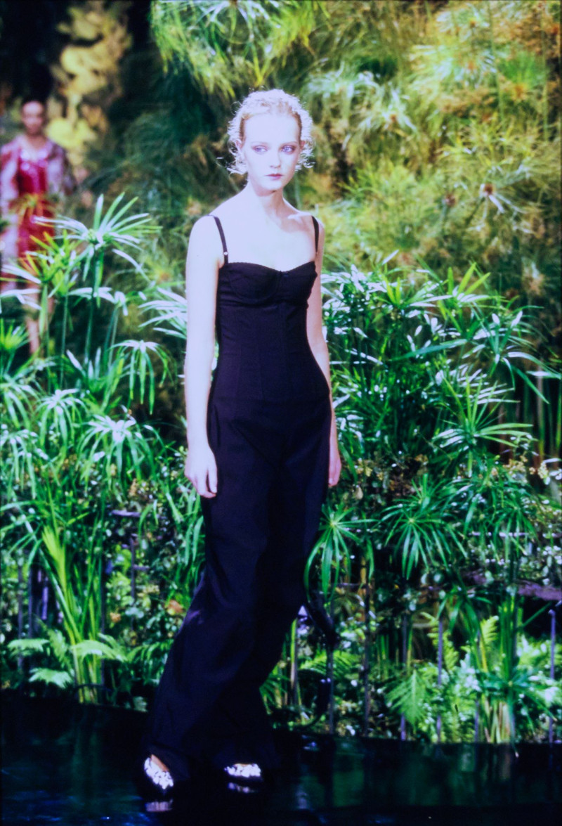 Dolce & Gabbana fashion show for Spring/Summer 1999