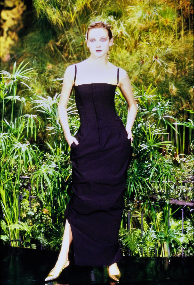 Dolce & Gabbana fashion show for Spring/Summer 1999