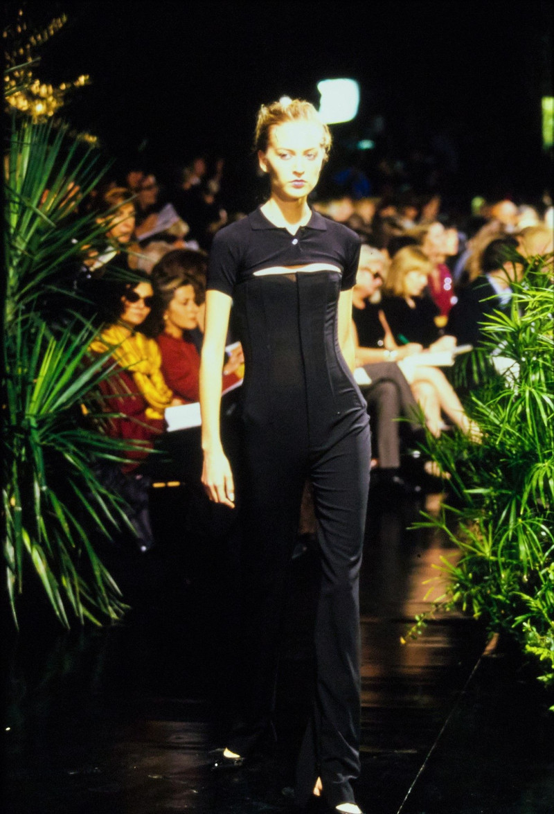 Dolce & Gabbana fashion show for Spring/Summer 1999