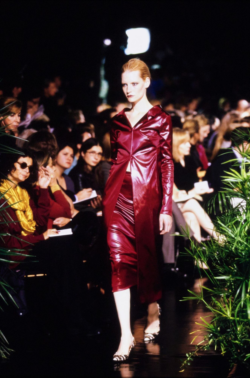 Dolce & Gabbana fashion show for Spring/Summer 1999