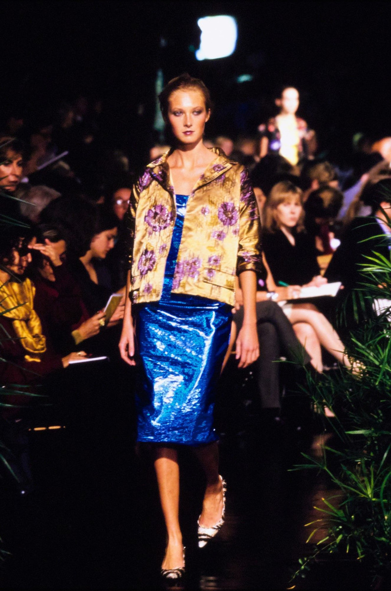 Dolce & Gabbana fashion show for Spring/Summer 1999