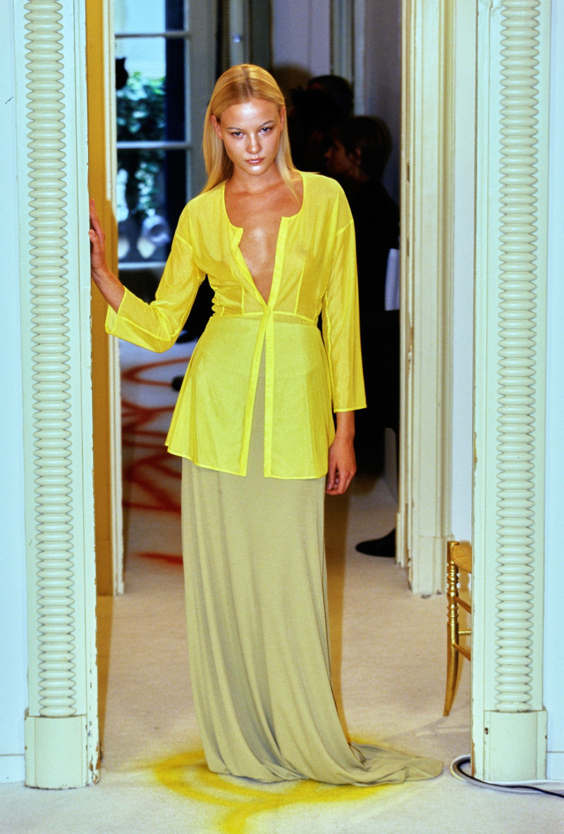 Fendi fashion show for Spring/Summer 1999