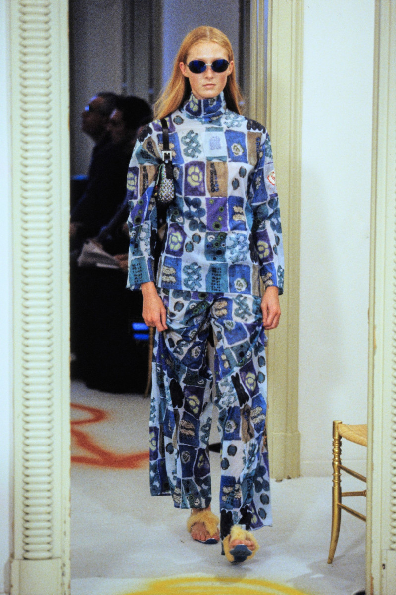 Fendi fashion show for Spring/Summer 1999