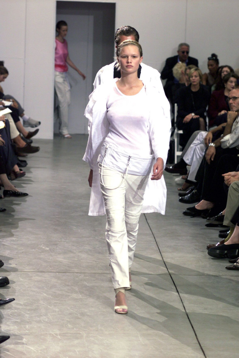 Helmut Lang fashion show for Spring/Summer 1999