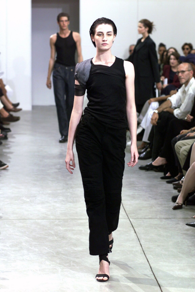 Helmut Lang fashion show for Spring/Summer 1999